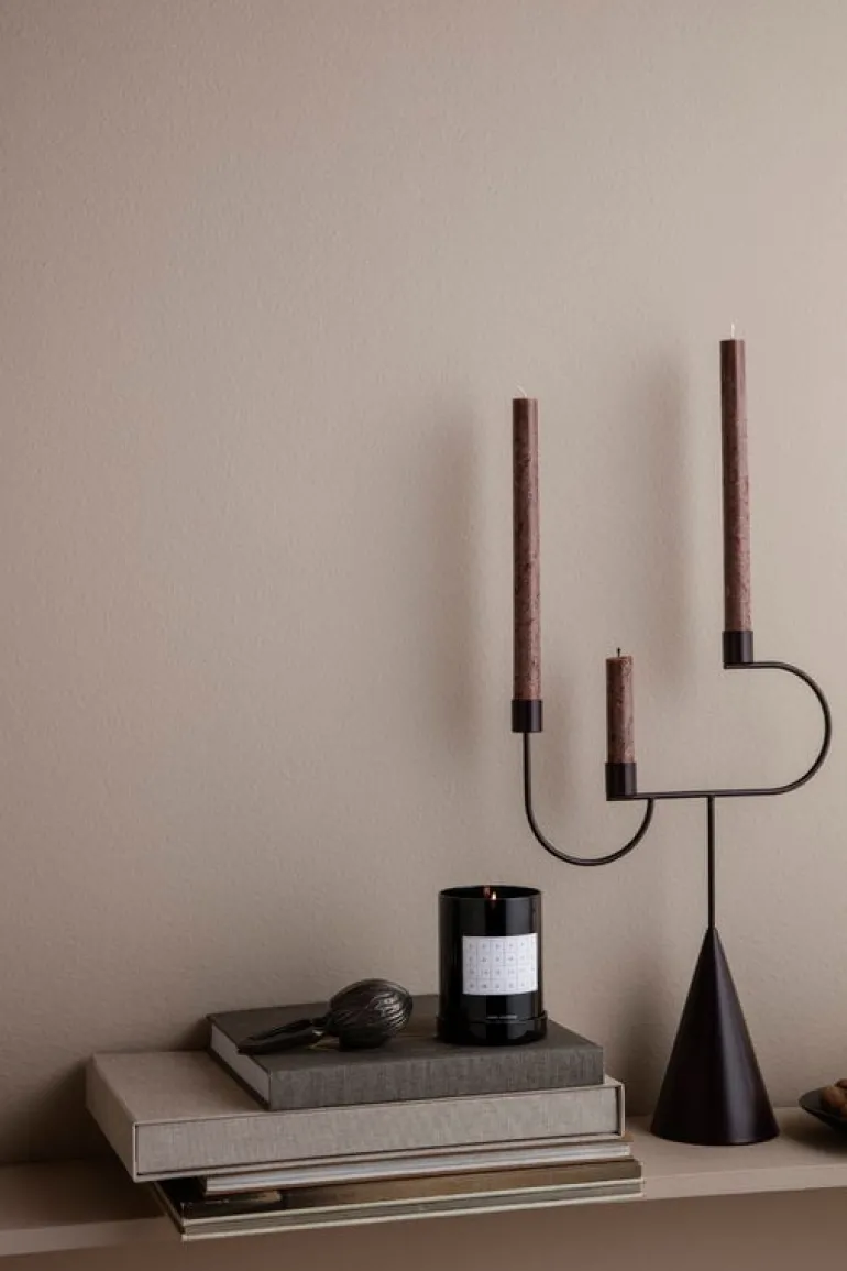 ferm LIVING Avant kandelaber, svart