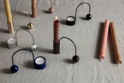 ferm LIVING Balance ljushållare, svart mässing