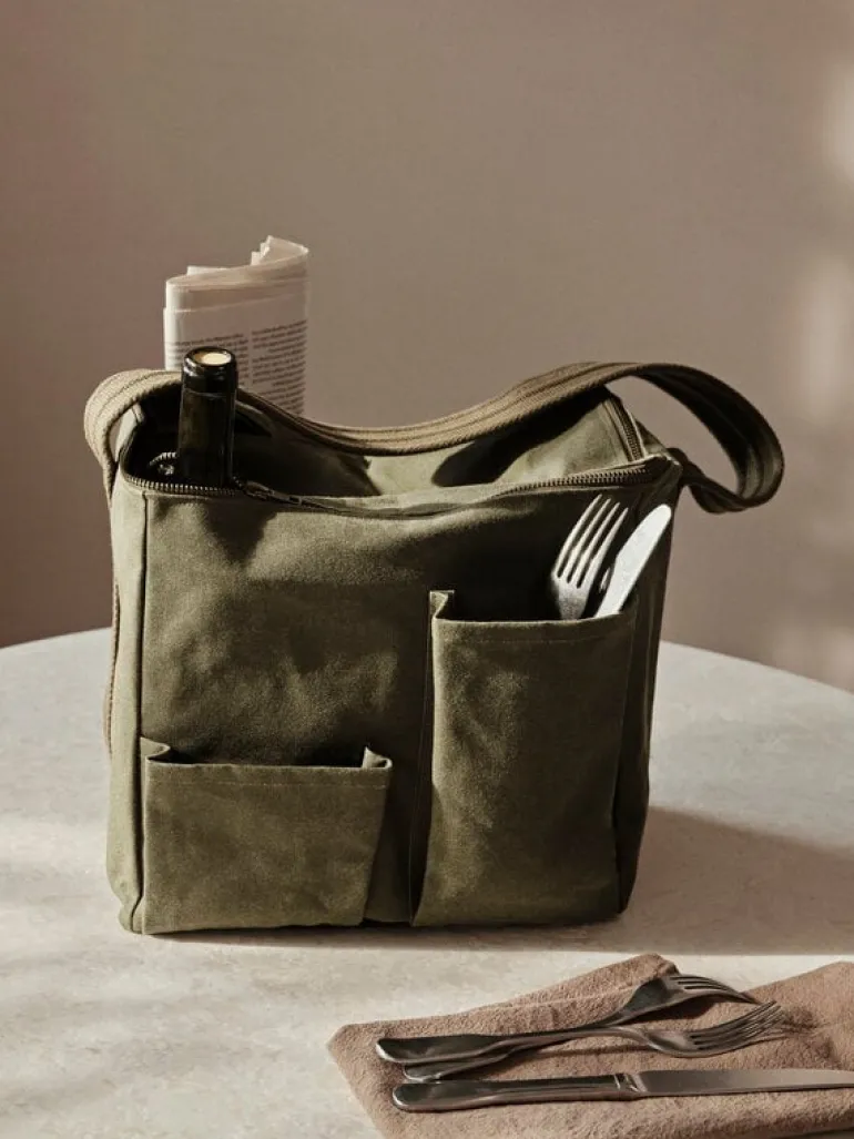 ferm LIVING Bark picknickväska, oliv