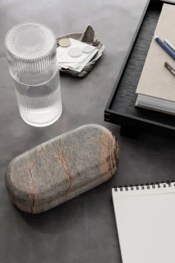 ferm LIVING Bon bricka S, svartbetsad ek