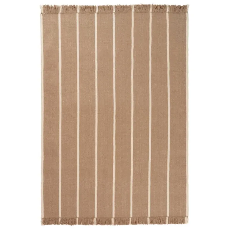 ferm LIVING Calm Kelim matta, 140 x 200 cm, mörkt sandfärgad - naturvit