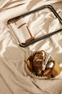 ferm LIVING Ceramic centerpiece bordsuppsats, cashmere