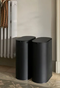 ferm LIVING Enkel bin, medium svart