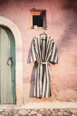 ferm LIVING Field morgonrock, sand - svart