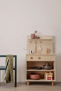 ferm LIVING Hale kökshandduk, grön - svart