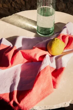 ferm LIVING Hale kökshandduk, röd - lila