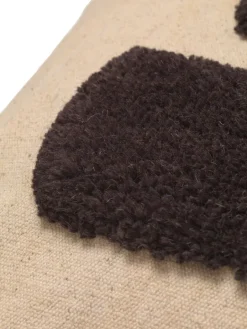 ferm LIVING Lay kudde, 50 x 50 cm, sand - mörkbrun