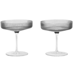 ferm LIVING Ripple champagneglas, 2 st , smoked grey