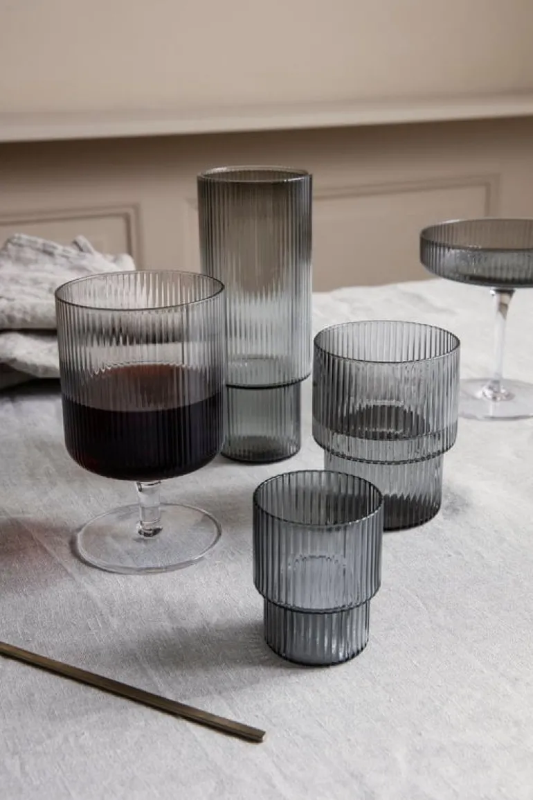 ferm LIVING Ripple höga drinkglas, 4 st, smoked grey