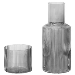ferm LIVING Ripple karaffset, litet, smoked grey