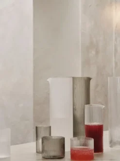 ferm LIVING Ripple låga glas, 4 st, rökgrå