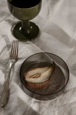 ferm LIVING Ripple serveringsskålar, set om 4, smoke grey