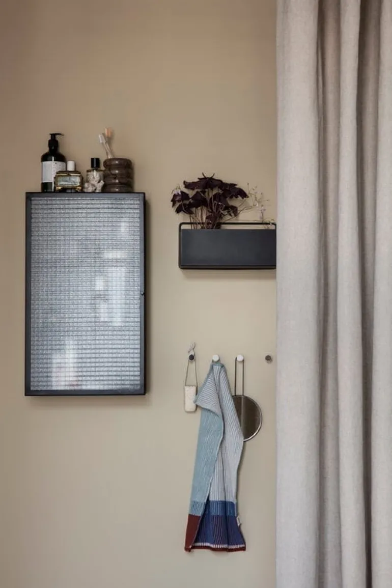 ferm LIVING Wall Box, rektangulär, svart