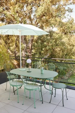 Fermob Opéra+ karmstol, cotton white