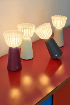 Fermob Swiing bärbar bordslampa, 20 cm, lergul