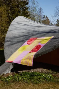 Finarte Stool matta, gul - rosa