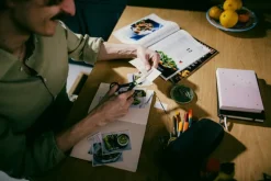 Fiskars Functional Form, ReNew universalsax, 17 cm, svart