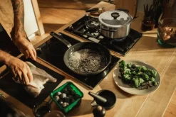 Fiskars Functional Form, stekpanna, 26 cm