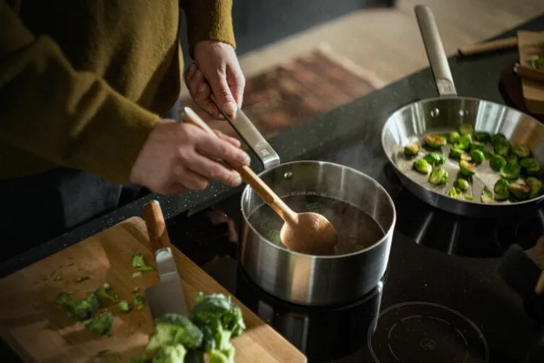 Fiskars Norden stekpanna i stål, 28 cm