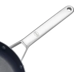 Fiskars Taiten stekpanna, 28 cm