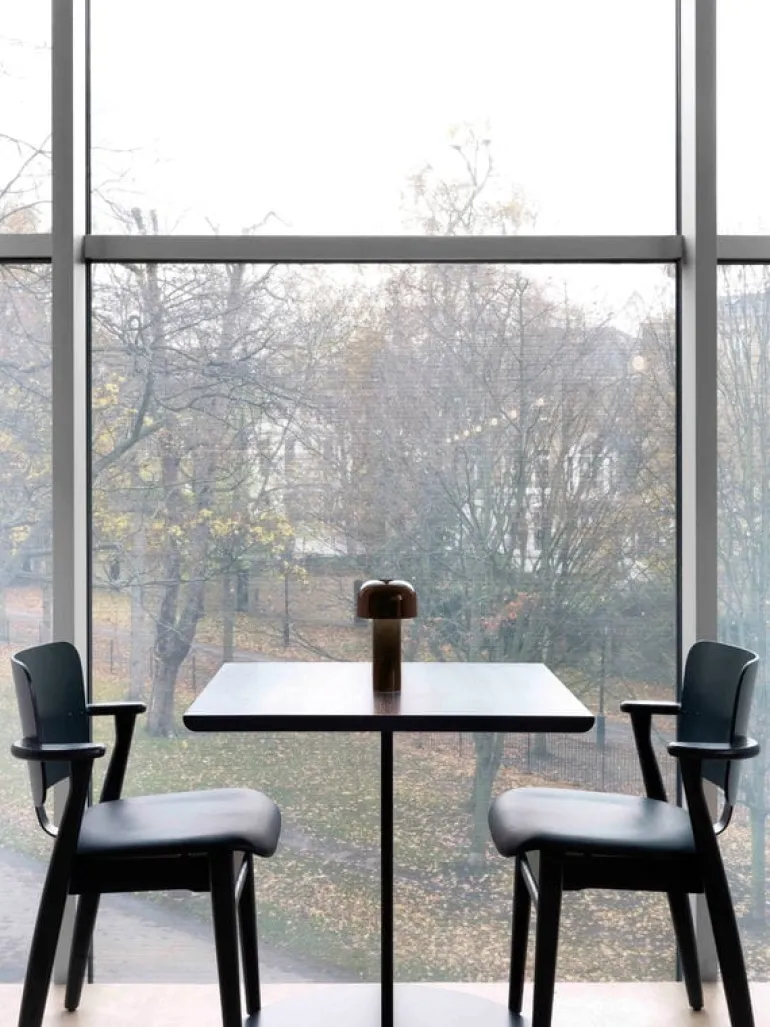 Flos Bellhop bordslampa, cioko brown