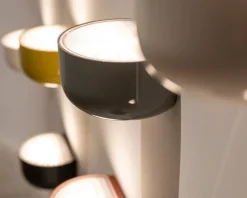 Flos Bellhop Wall Up vägglampa, tegelröd