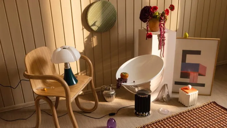 Flos Taccia bordslampa, svart