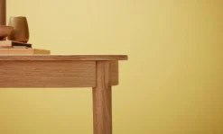 Fogia Figurine matbord, lackad ek