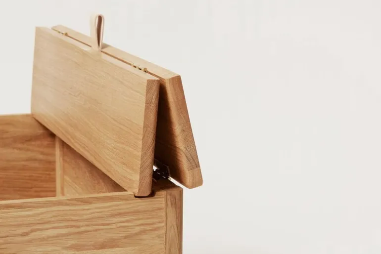 Form & Refine A Line förvaringsbänk, 68 cm, ek