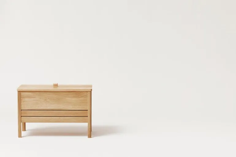 Form & Refine A Line förvaringsbänk, 68 cm, ek
