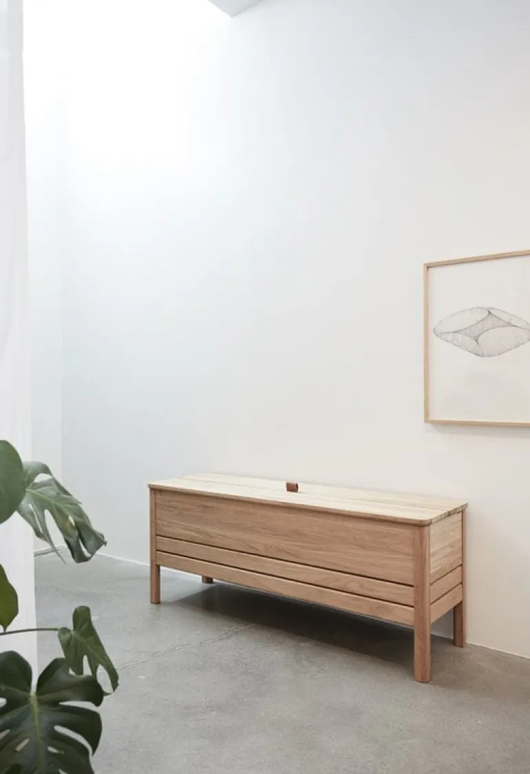 Form & Refine A Line förvaringsbänk, 111 cm, ek