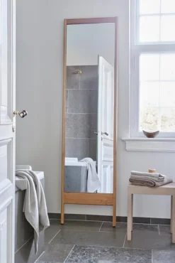 Form & Refine A Line spegel, vit ek