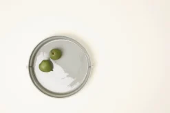 Form & Refine Alcoa bricka, ljusgrå