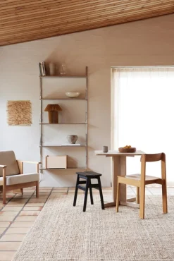 Form & Refine Angle standardpall, 45 cm, svartbetsad bok