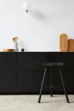 Form & Refine Shoemaker Chair No. 68 barstol, svart bok