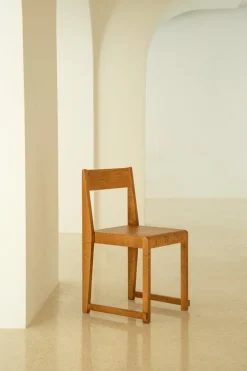 Frama Chair 01, varmbrun björk