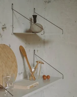 Frama D27 hylla, 60 cm, varmvitt stål