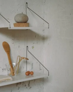 Frama D27 hylla, 60 cm, varmvitt stål