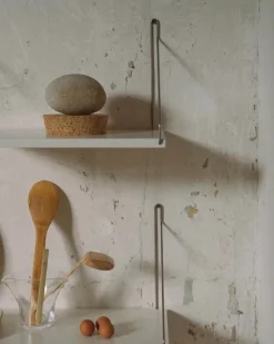 Frama D20 hylla, 40 cm, varmvitt stål