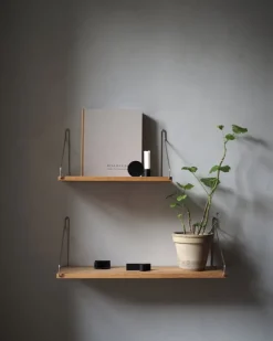 Frama D27 vägghylla, 60 cm, ek - stål