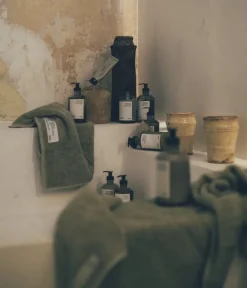 Frama Heavy Towel badhandduk, salviagrön