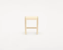 Frama Låg pall 01, naturligt trä