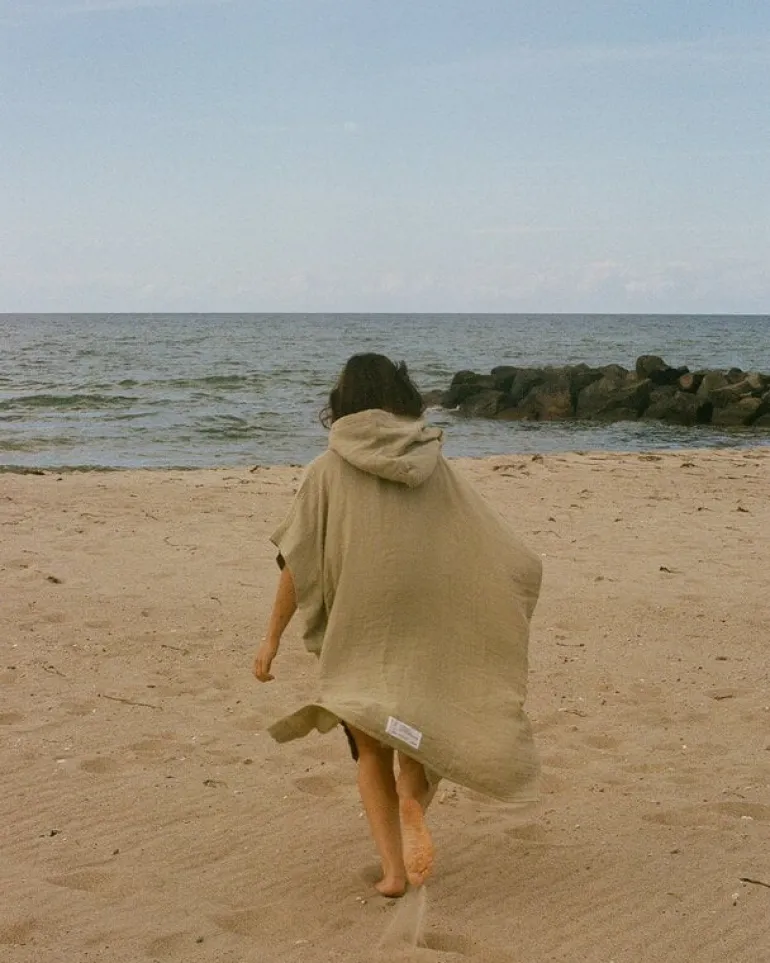 Frama Light Towel poncho, salvia