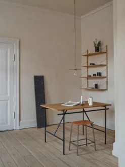 Frama Shelf Library vägghylla, låg