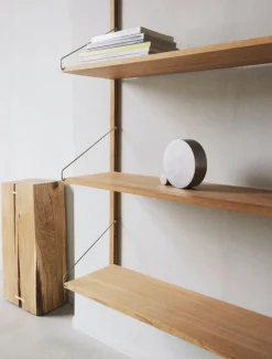 Frama Shelf Library vägghylla, låg