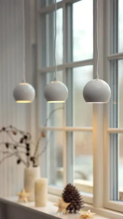 Frandsen Ball, pendellampa, 12 cm, mattvit