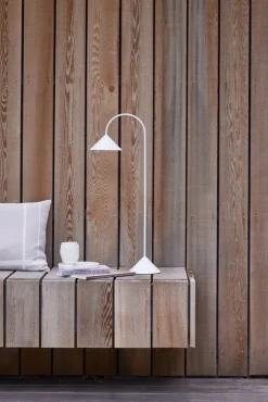 Frandsen Grasp, portabel bordslampa, 72 cm, matt vit