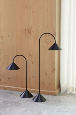 Frandsen Grasp, portabel bordslampa, 72 cm, mattsvart