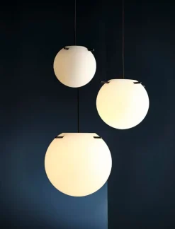 Frandsen Koi pendellampa, 19 cm, vit opal - svart