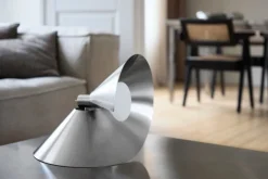 Frandsen Peel bordslampa, borstat rostfritt stål